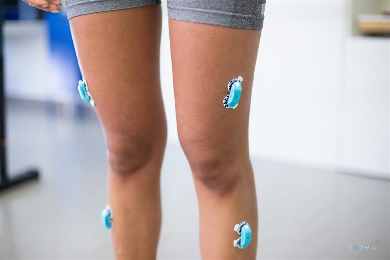 EMG-Sensoren zur Analyse der Muskelaktivität an der Beinmuskulatur im Training